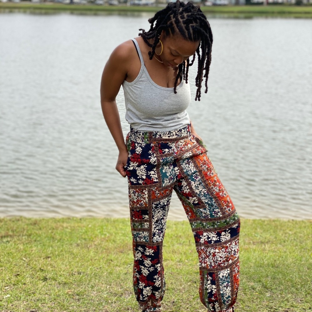 Floral patch multi color joggers with pockets